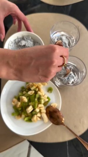 Простейший рецепт для любителей вкусняшек👆🏼
Я постоянно дома делаю эти десерты!