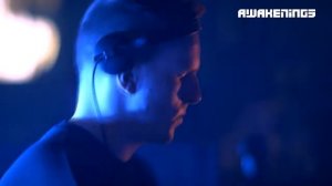 Kevin de Vries  -  Dance With Me