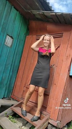 Самая красивая девочка чудит
