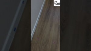 "В этом видео наша команда проверяет квартиру с ремонтом, и, увы, список недочётов оказался много
