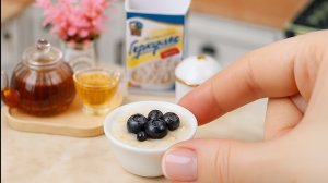 Овсяная Каша на Молоке Приготовленная на Мини Кухне 🤗 Съедобная Миниатюрная Еда 😱 Мини Кухня