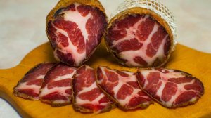Коппа (Capocollo), сыровяленая шейка