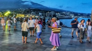 Ялта трещит по швам! Толпы туристов в Крыму. Сезон 2025 в самом разгаре!