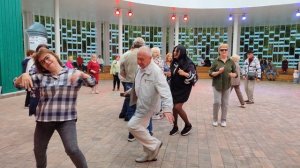 Танцующая молодёжь 28.06.25.