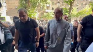 Архиепископ Микаэл Аджапахян арестован в Армении на два месяца