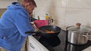 САМВЕЛ АДАМЯН, СЫТНИКИ, СНИМАЕМ СТРЕСС, ВАРИМ БОРЩ С МАМОЙ..