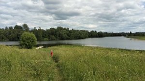 Прогулка с песней.Наши пейзажи.Водоём.Собака Дэзи.