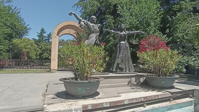 Джансуг Кахидзе парк в центре Тбилиси 27.06.2025