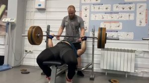 Жим лежа 160 кг, хорошо пошла.