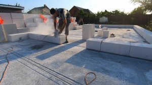 🏡Армирование газобетона с помощью циркулярной пилы / Строю дом для своей семьи