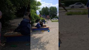 Встретились с частным садиком на детской площадке