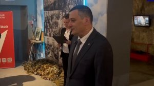 Врио губернатора Курской области Александр Хинштейн вручил медаль «Защитник Курской области»