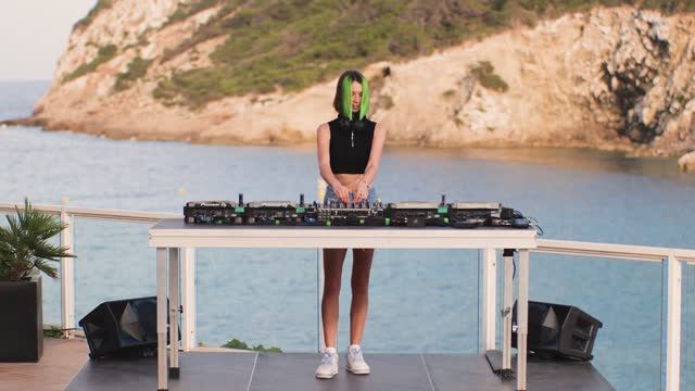 Miss Monique - Siona Records VI Anniversary @ Ibiza 2025 [Progressive House DJ Mix] смотреть онлайн