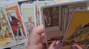 ТАРО РАСКЛАД/ ВСПОМИНАЕТ ЛИ, СОЖАЛЕЕТ?!   т. 89895342359 смс.  WhatsApp