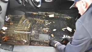 Химчистка салона автомобиля. Горы мусора от детей!