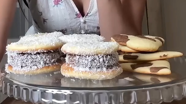 ПЕЧЕНЬЕ к чаю, которое тает во рту...🍪🥥😋    Рецепт в описании ✍️