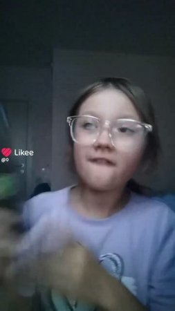 Когда тебе мешают родственники😂