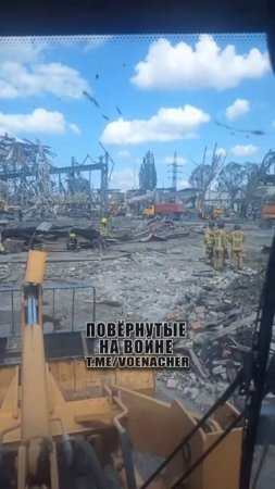 В результате удара ракетами ОТРК «Искандер» от 24 июня были полностью уничтожены несколько…🔽🔽🔽