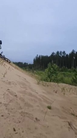 Husqvarna улетела на луну. Игорян штурмует песочную гору.  #эндуро #moto #рекомендации #shorts