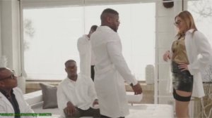 Порно видео с сексуальной медсестрой