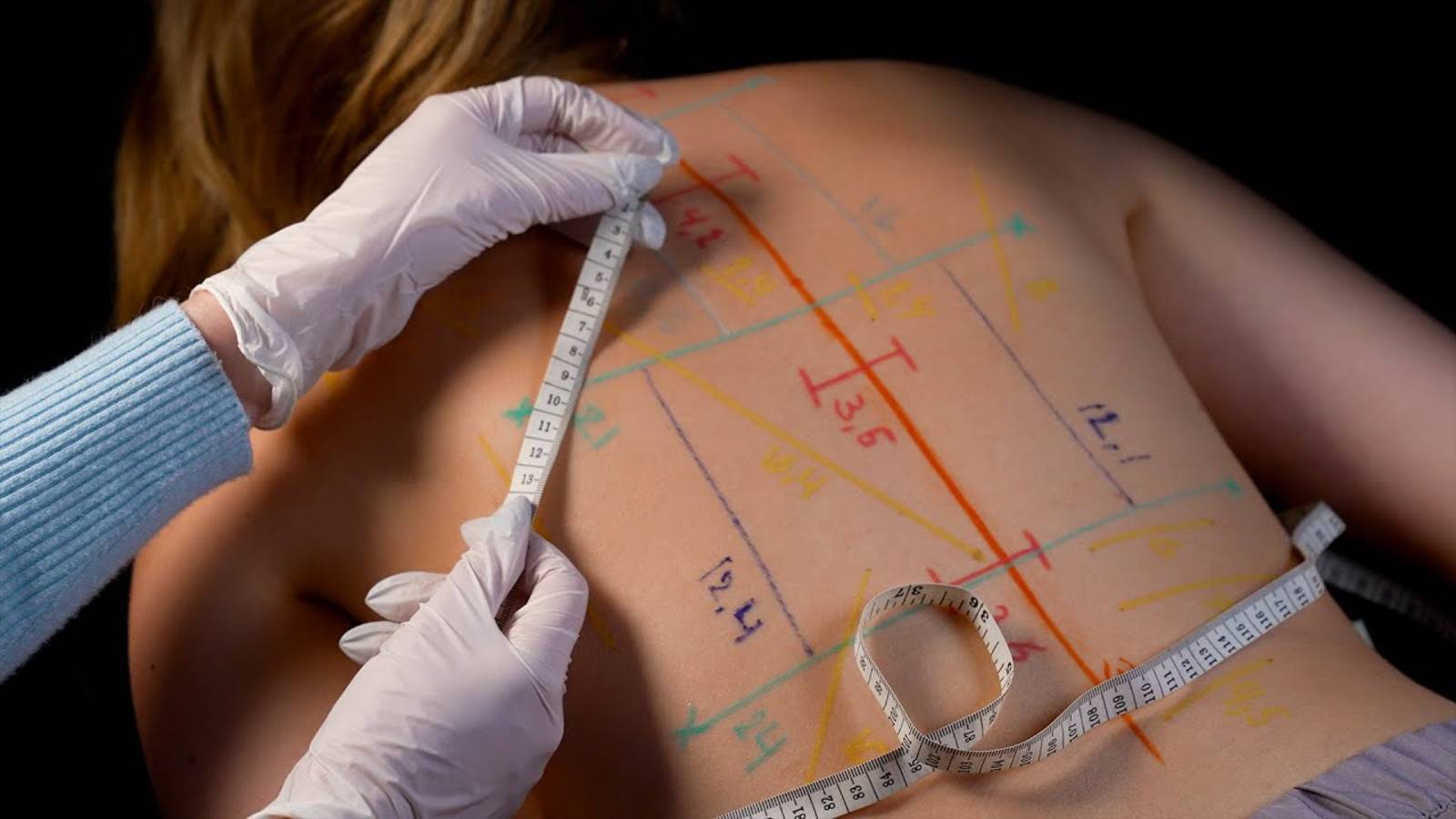 [Sensory by Sophie] ASMR Tingliest BACK MEASURING on a real person [TINGLY FRIDAY]