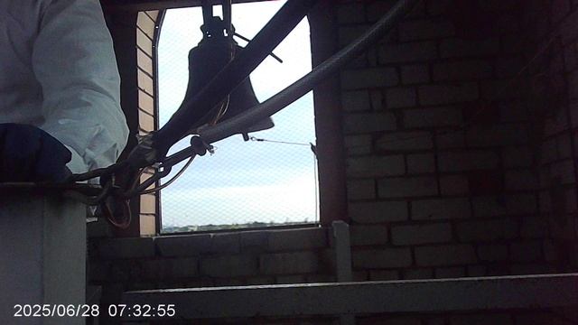 Колокольный звон перед началом Божественной Литургии 28 июня 2025: благовест