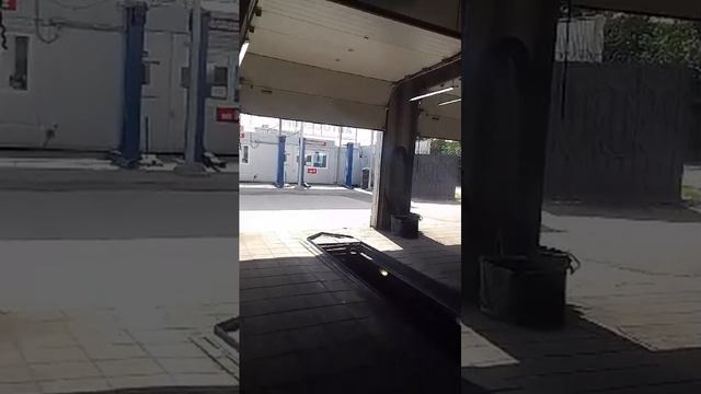 На работе.