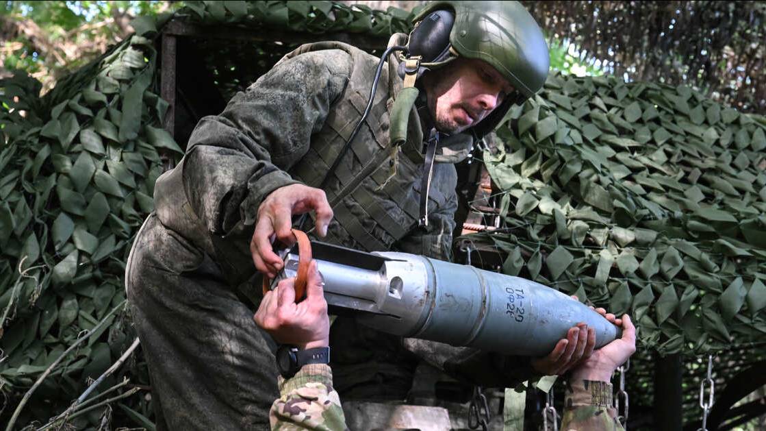 Минобороны показало кадры освобождения населенного пункта Червоная Зирка в ДНР