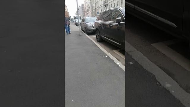 Ул. Некрасова перед алыми парусами