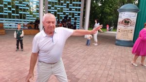 танцы в парке Победы 28.06.25.
