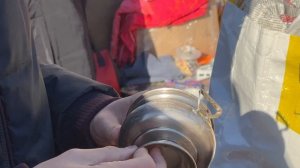 Блошиный рынок. Очередной развал. Нашли царскую серебряную сахарницу 84 пробы.