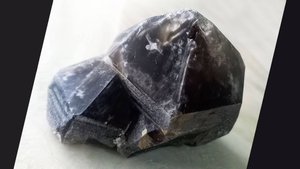 Сросток кристаллов мориона 7*10*8 см