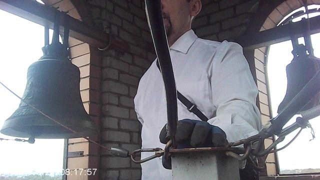 Звон к началу Божественной Литургии 29 июня 2025: благовест