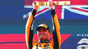 Norris holds off Piastri to win Austrian F1 GP after Verstappen crashes out early