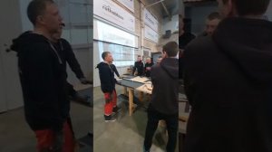 Аттестация кровельщиков компании "Уникдом" по монтажу материала "Кликфальц"