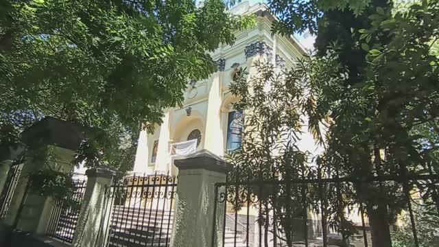 Петропавловский собор в центре Тбилиси 27.06.2025