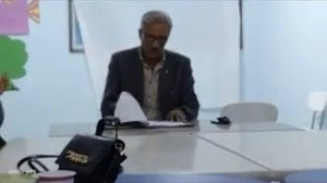 الشاعر المختار المختاري الزاراتي في سهرة الشعر والوتر والبحر بقليبية
