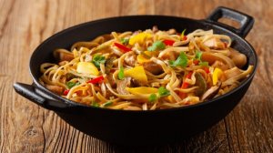 Паста с индейкой и овощами