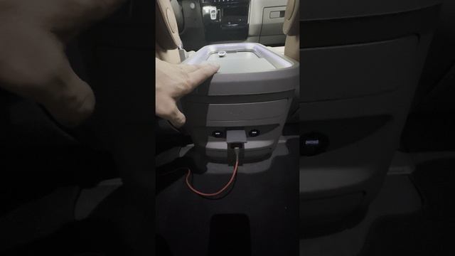Hyundai Staria розетка 220В
