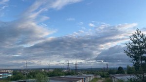 My live. Облака плывут по небу голубому.