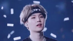 "Шуга из BTS: Тайная благотворительность или бунт против Hybe? 🤔💔✨"
