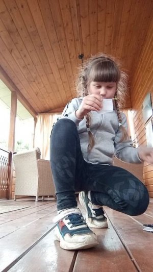 лайфхак, если натирает обувь пятку.mp4