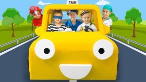 Влад и Ники. Крис ездит на такси и помогает городским спасателям! Видео для детей.