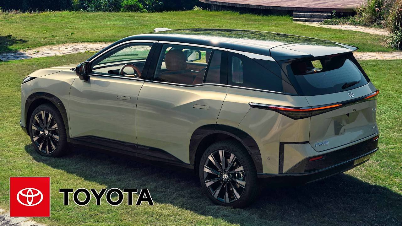 Кроссовер_Toyota_за_15_000_долларов：_Рынок_в_шоке!