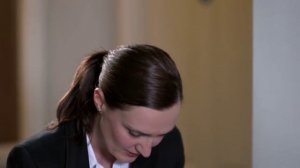 English file. Episode 1. Rob check in. Фрагмент курса "Английский с нуля"