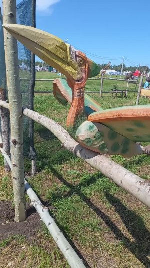 Стойбище первобытных людей на фестивале "Динотерра" в Шестаково (Кузбасс).