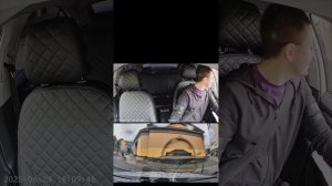бомж не доволен что таксист дал мало денег