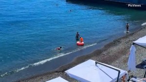 Крым Ялта пляж Изумрудный сегодня 29 июня 2025. Море и погода в Крыму сейчас. Ситуация на пляже