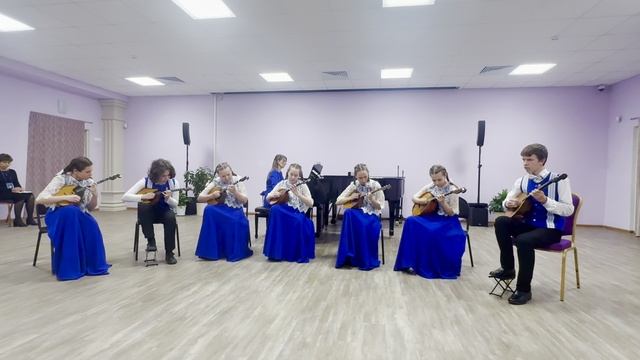 Ансамбль домристов Родничок ДМШ им. Г. Свиридова.