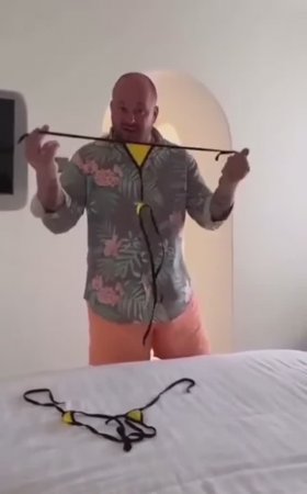Реакция мужа на мой купальник.😆😆😂